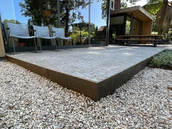 Tuin ontwerp bij Lurvink door Vorstelijke Tuinen
